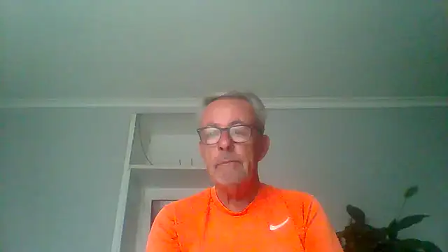 Snapshot of tuggy59 chatting on September 16, 5:41 am tuggy59 online show from September 16, 5:41 am