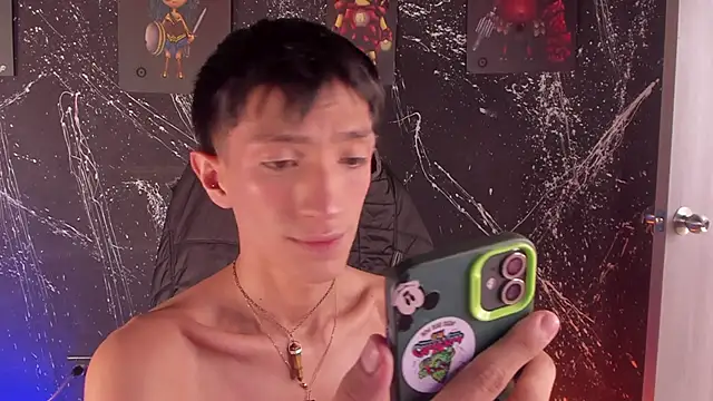 DereckCooperr online show from December 3, 9:54 pm