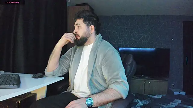 Snapshot of Eduu2322 chatting on January 2, 11:16 pm Eduu2322 online show from January 2, 11:16 pm