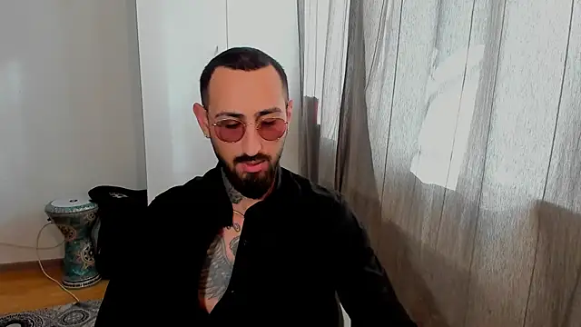 Baddfuckerr online show from January 28, 12:00 pm