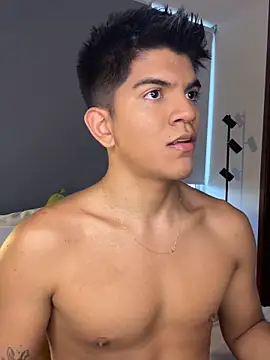 santiago 01 online show from March 27, 9:27 pm