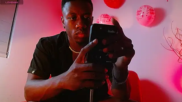 Snapshot of mike_wallace chatting on February 14, 11:54 pm mike wallace online show from February 14, 11:54 pm