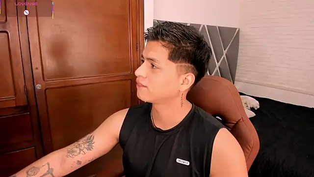 Niicky1  online show from February 20, 9:27 pm