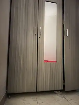 Niicky1  online show from April 11, 3:24 am