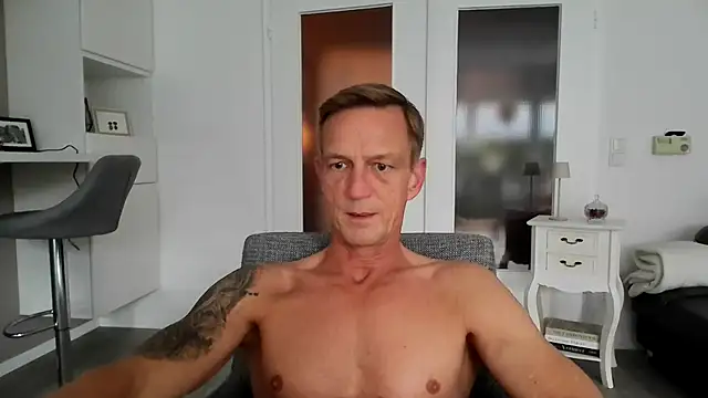 dirks71 online show from November 6, 11:24 am