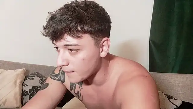 Joedonovan1 online show from September 27, 8:17 pm