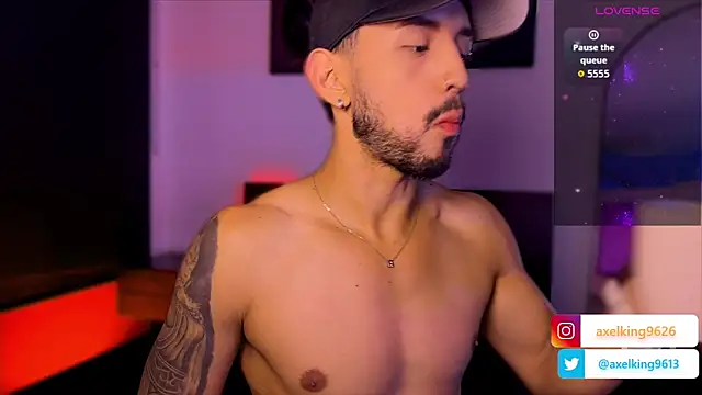 AxelKing1326 online show from March 30, 11:50 pm