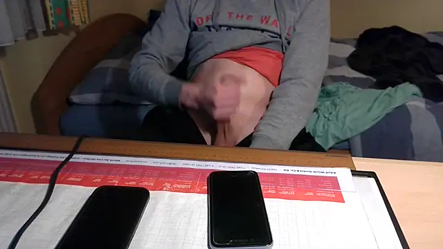 Snapshot of SissyStefanie chatting on December 16, 5:54 pm SissyStefanie online show from December 16, 5:54 pm