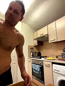 Snapshot of Yourhotboy_42 chatting on October 11, 10:47 pm Yourhotboy 42 online show from October 11, 10:47 pm