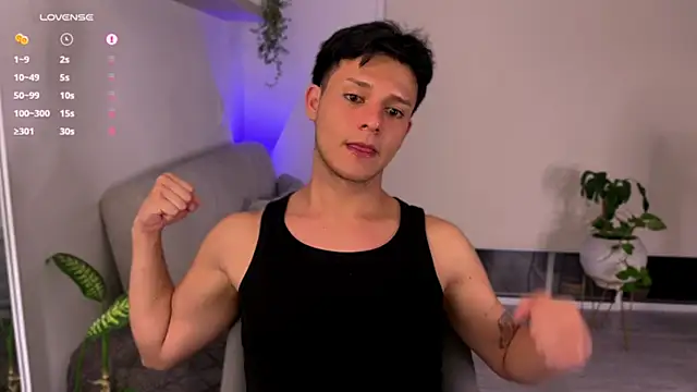 Snapshot of Alexxblue chatting on October 11, 2:48 am Alexxblue online show from October 11, 2:48 am