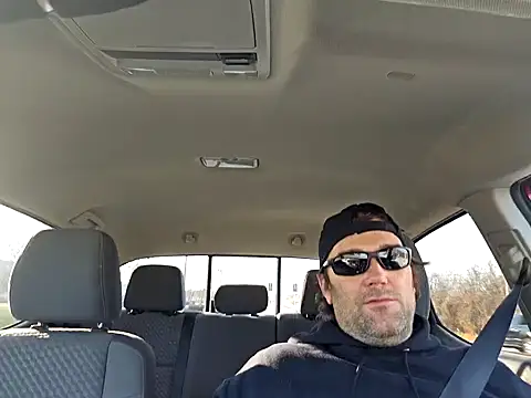 Snapshot of bakeyesmokems chatting on December 20, 9:17 pm bakeyesmokems online show from December 20, 9:17 pm