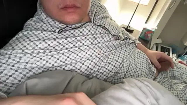 slaveasianboy online show from March 5, 7:10 pm