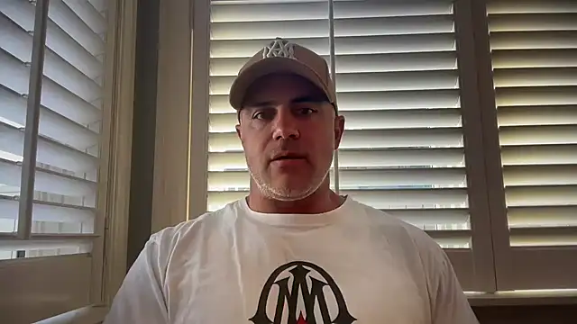 Bad daddy21 online show from October 20, 6:45 pm