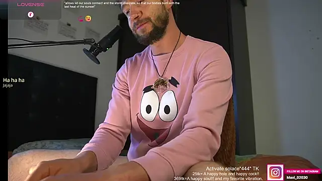 Snapshot of just_maxii chatting on March 13, 11:38 pm just maxii online show from March 13, 11:38 pm