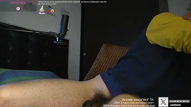 Snapshot of just_maxii chatting on January 25, 10:18 pm just maxii online show from January 25, 10:18 pm