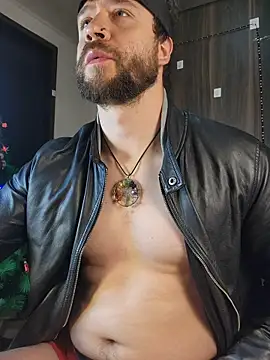 just maxii online show from December 17, 11:55 pm