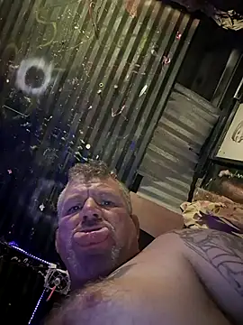 bigdoog8 online show from June 24, 6:38 am