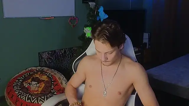 TeddyLiLboy online show from January 1, 6:27 pm