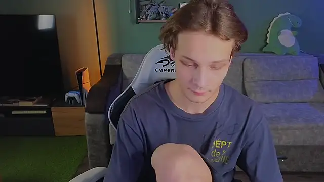 TeddyLiLboy online show from October 19, 2:42 pm