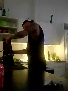 eltoulou online show from December 16, 11:18 pm