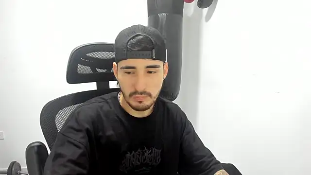 DmitriSanders online show from September 9, 10:30 pm