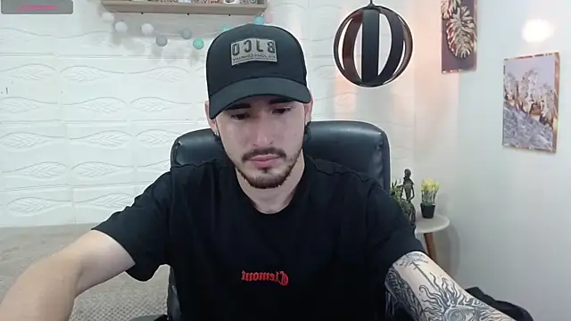 DmitriSanders online show from January 28, 8:58 pm