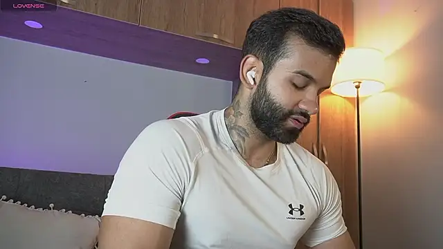 MarkHazze online show from March 8, 2:04 am