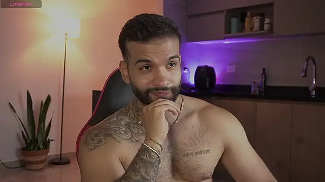 MarkHazze online show from February 5, 12:17 am