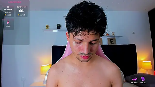 Issac james  online show from September 17, 4:13 am