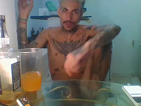PitbullDiablo1 online show from December 1, 3:31 am