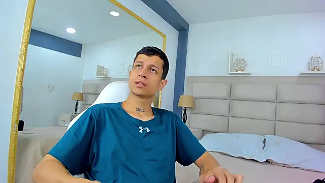 AgarEvans online show from December 18, 4:30 am