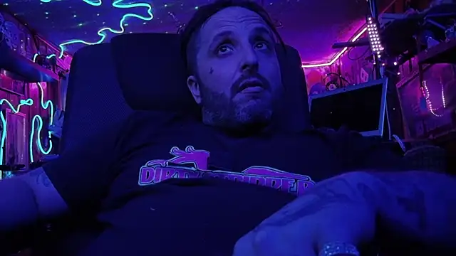 tayshie online show from November 8, 3:48 pm