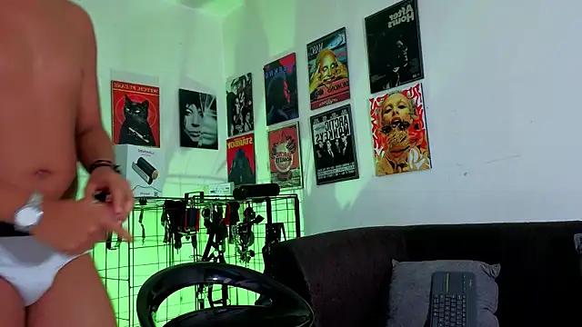 GaelOconner online show from October 25, 3:30 am