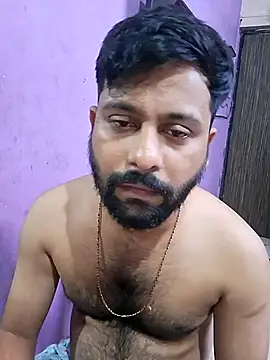 GlassBarge9 online show from March 4, 7:11 pm