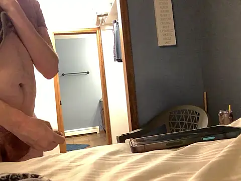 Snapshot of Hebrewhammers42 chatting on March 18, 4:07 am Hebrewhammers42 online show from March 18, 4:07 am