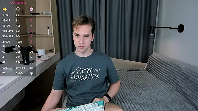 AustinButler online show from November 19, 9:36 pm