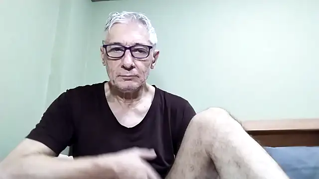 BIGUNCUTHARDCOCK online show from October 4, 1:32 am