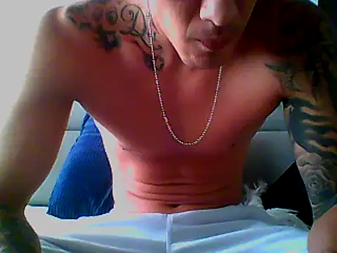 Skater29xx2 online show from February 8, 7:38 pm