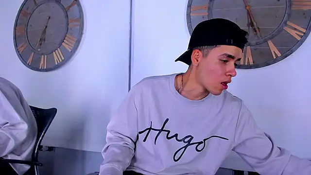 Mike 0233  online show from January 10, 8:07 am