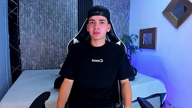 Mike 0233  online show from September 17, 4:35 am