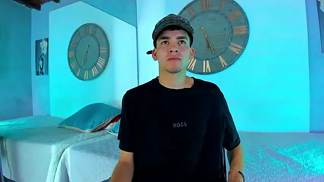 Mike 0233  online show from January 19, 4:33 am