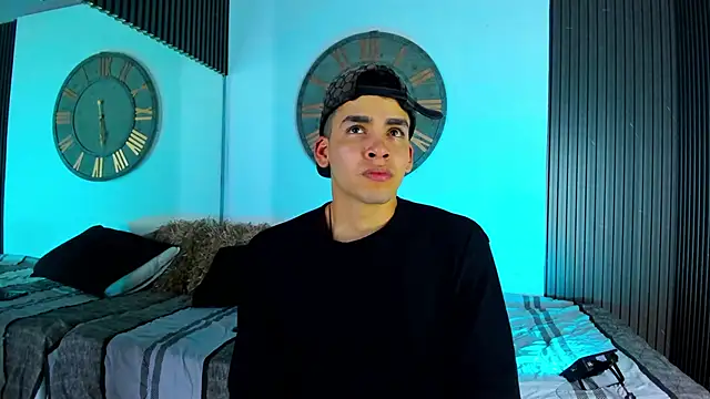 Mike 0233  online show from February 4, 3:54 am