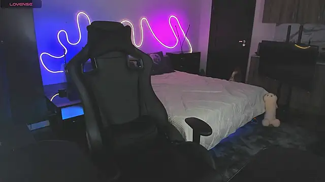 Brad Maloney online show from November 14, 7:26 pm