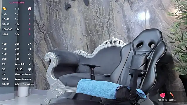 Liam Kleiin online show from January 11, 11:45 am