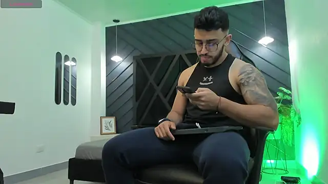 Liam Kleiin online show from October 6, 11:26 am