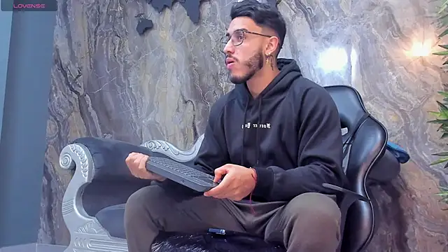 Liam Kleiin online show from January 28, 11:38 am