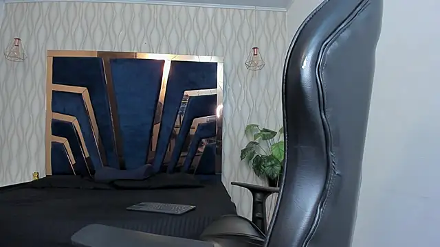 Liam Kleiin online show from February 15, 8:28 pm