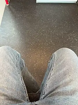 maleesa online show from April 15, 12:49 pm