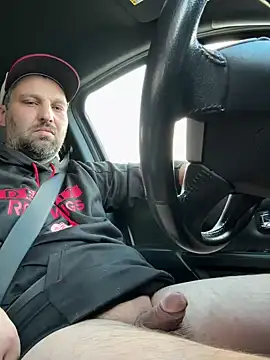 Snapshot of ryand12804 chatting on January 3, 8:32 pm ryand12804 online show from January 3, 8:32 pm