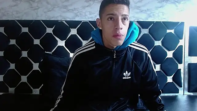 thiago19s online show from February 12, 3:27 pm